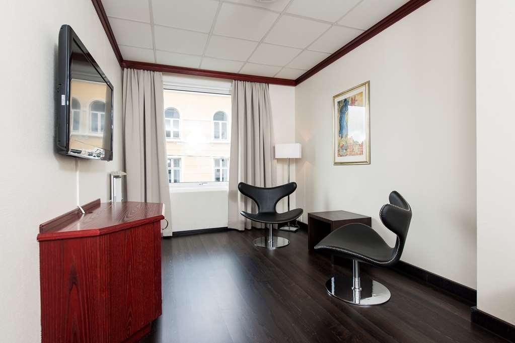 Four Monkeys Hotel Ålesund Room photo