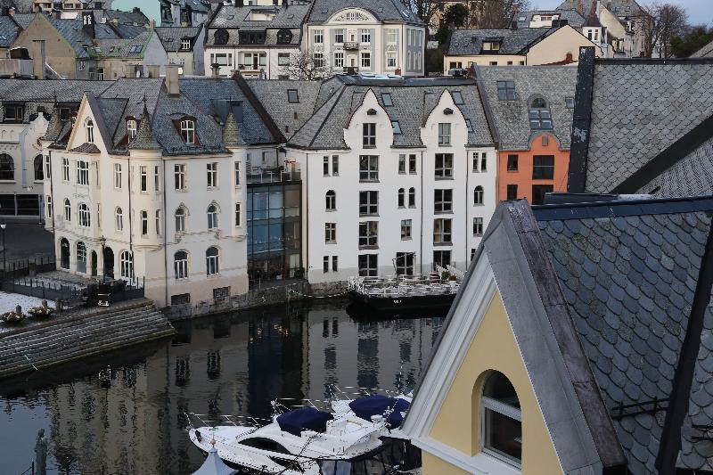 Four Monkeys Hotel Ålesund Exterior photo