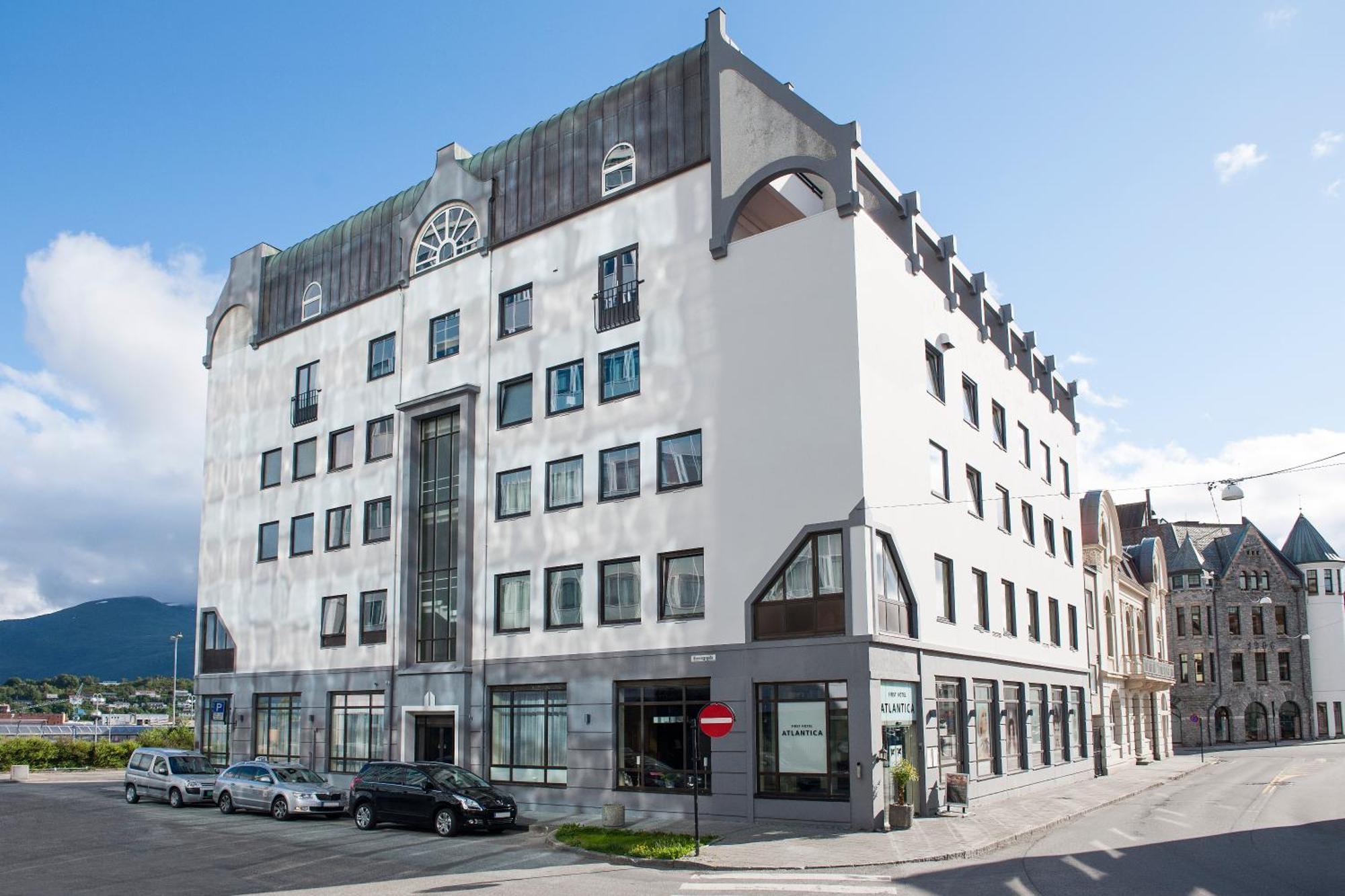 Four Monkeys Hotel Ålesund Exterior photo